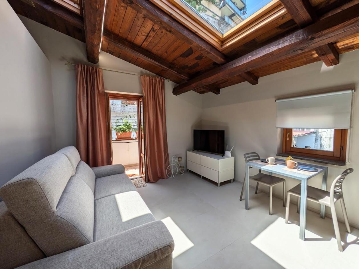 Olimpico Pied A Terre - Casa Apartment *